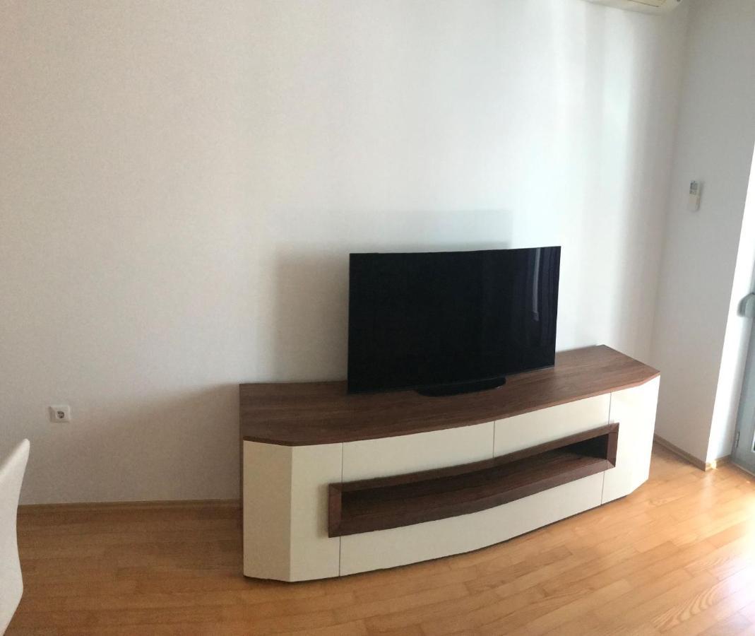 Apartment Angela With Private Garage Slot Pula Luaran gambar
